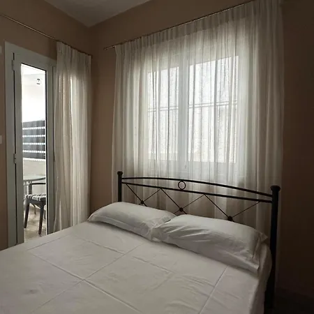 Apartament A&k Seafront 10m To Beach-private Access,tolo *